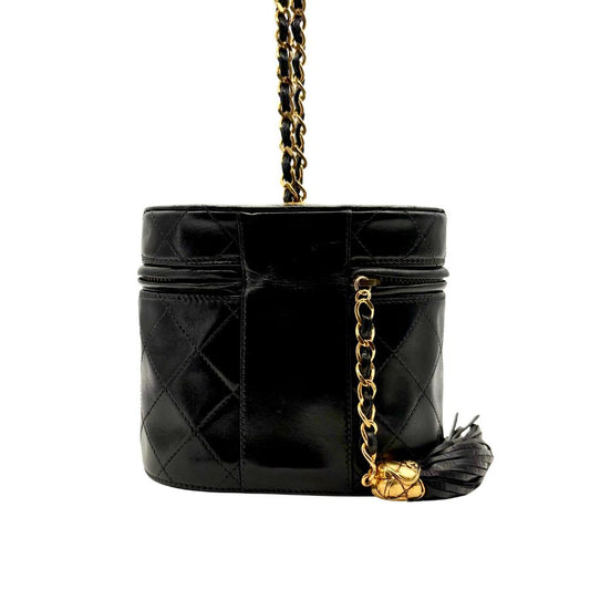 CS069 - CHANEL Vintage Black Lambskin Tassel Bucket Bag
