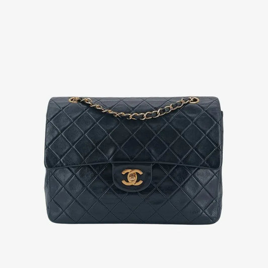 rb016-chanel-vintage-black-lambskin-25cm-flap-bag