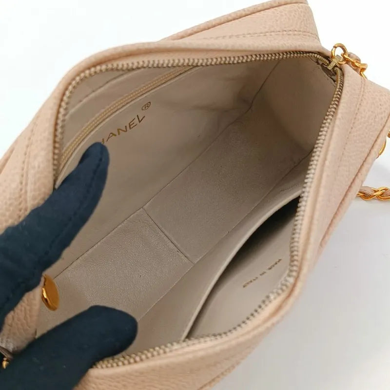 ra032-chanel-vintage-pink-caviar-leather-golden-ball-camera-bag