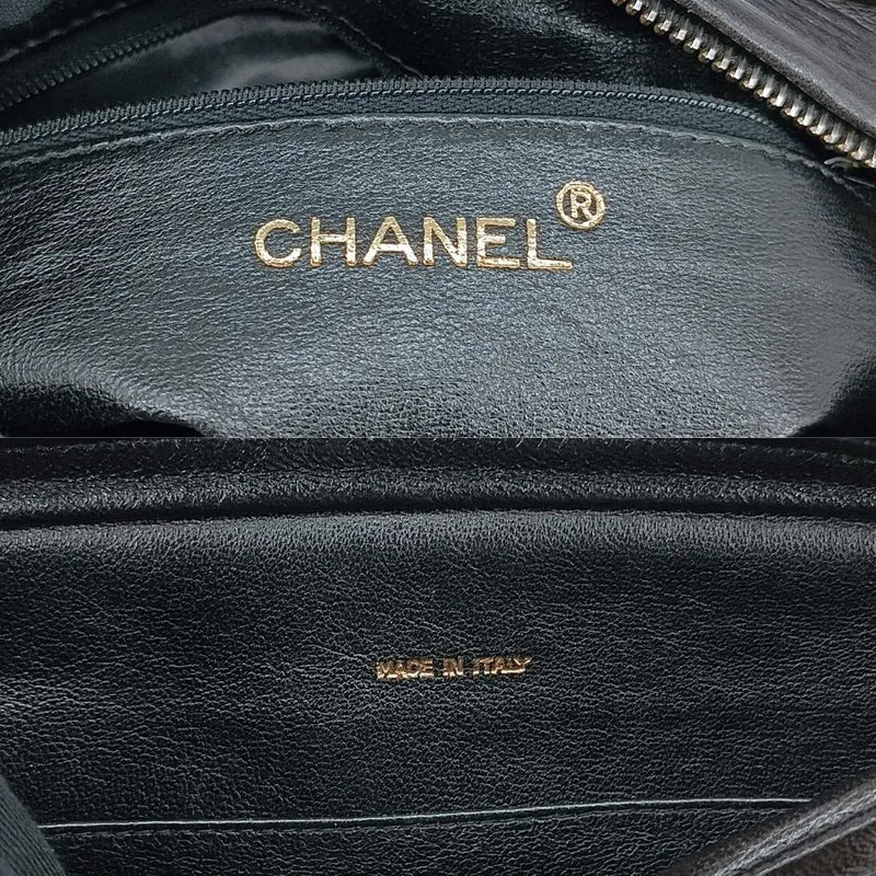 jt075-chanel-vintage-black-lambskin-tassel-camera-bag