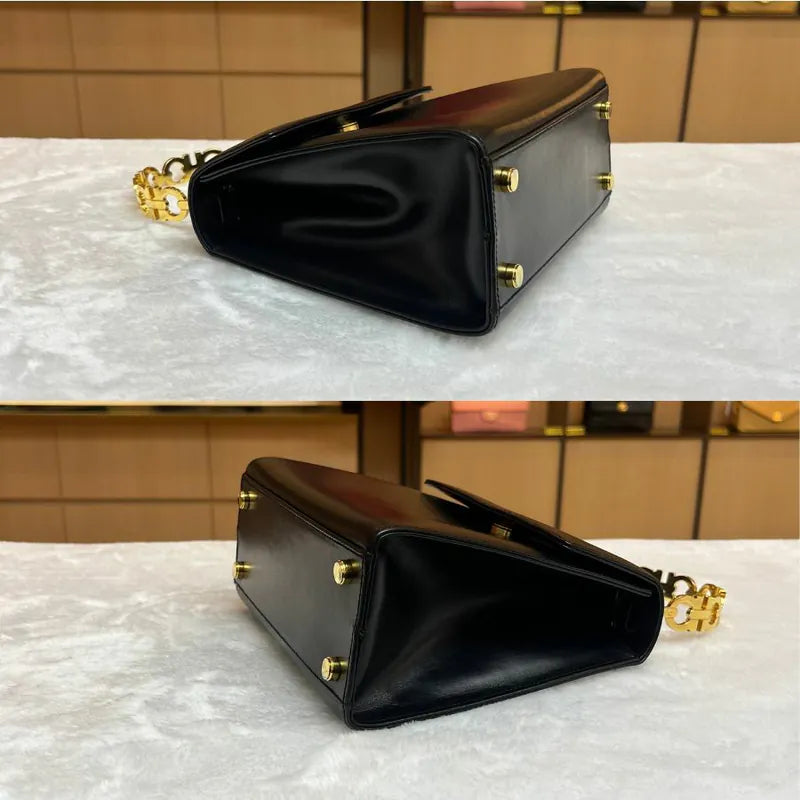 rc766-salvatore-ferragamo-vintage-black-leather-handbag