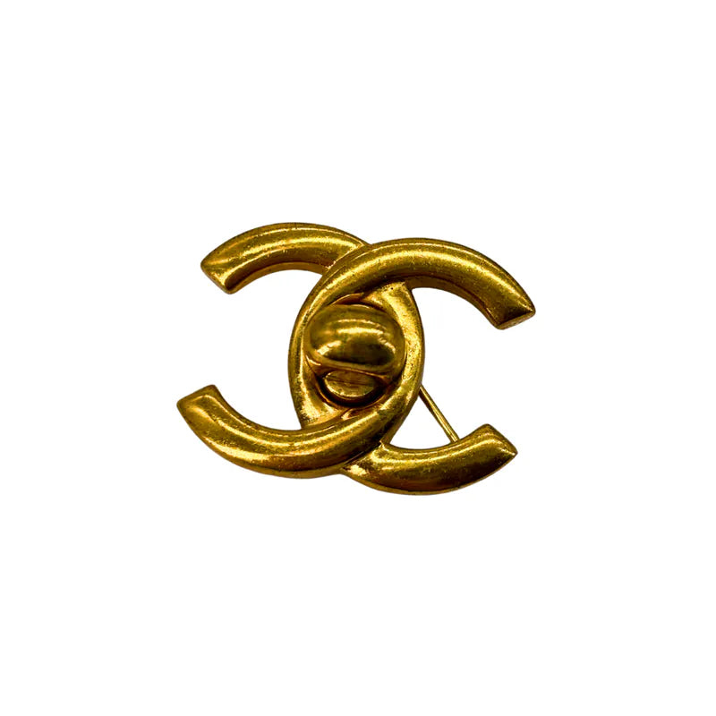 jy009-chanel-vintage-cc-logo-gold-brooch