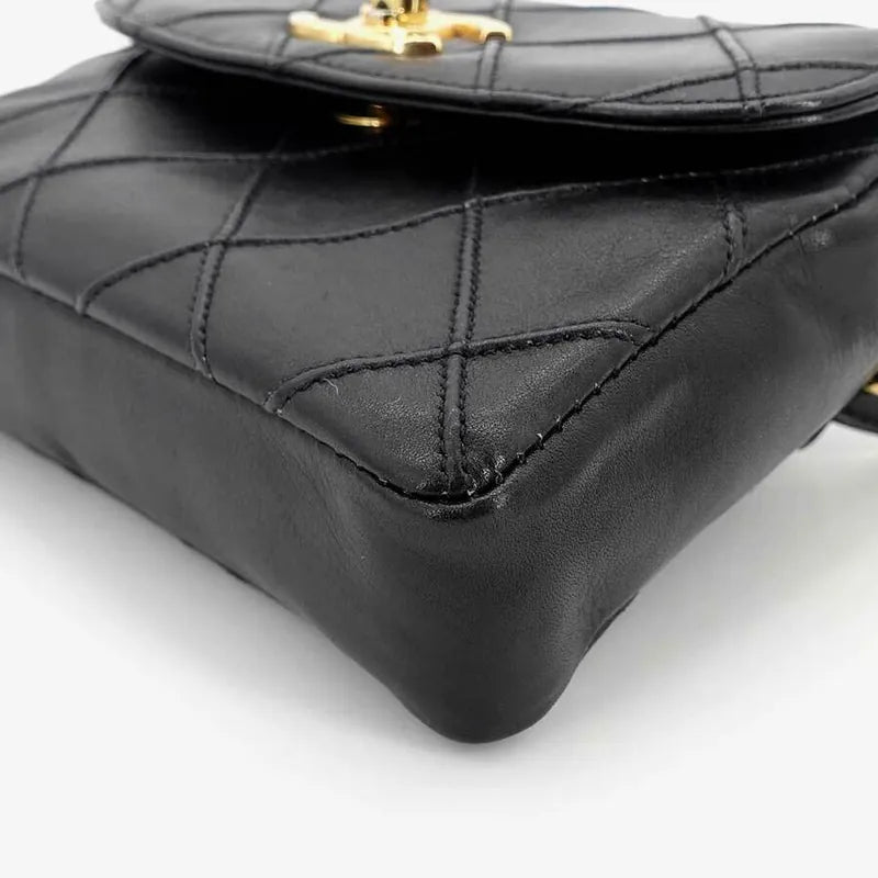 js005-chanel-vintage-black-lambskin-quilted-belt-bag