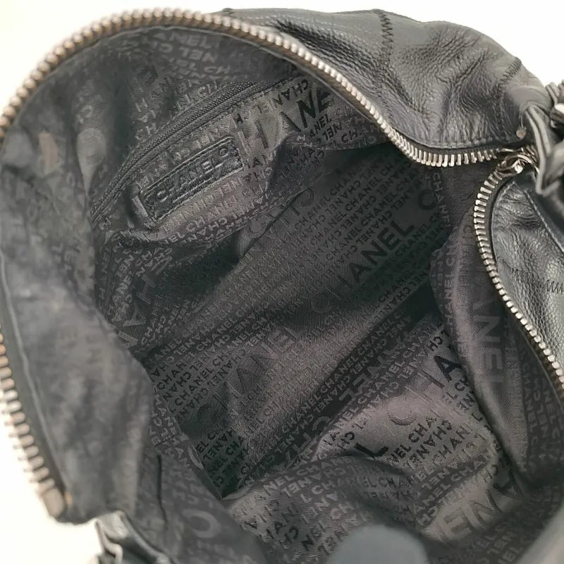 ra546-chanel-vintage-black-caviar-leather-chocolate-bar-handbag