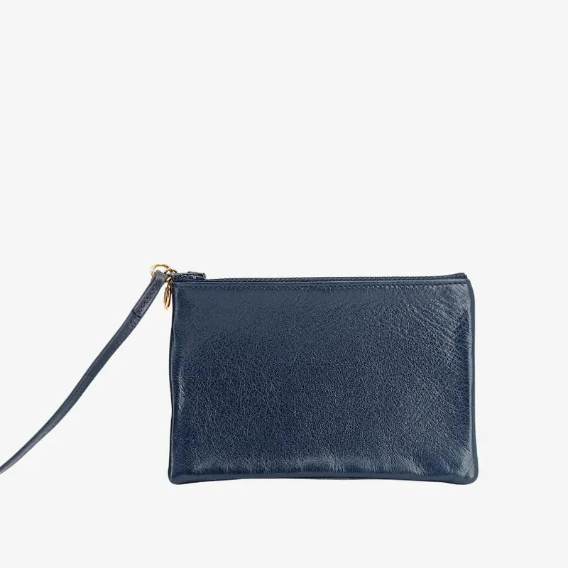 jt041-chanel-vintage-navy-lambskin-bucket-bag