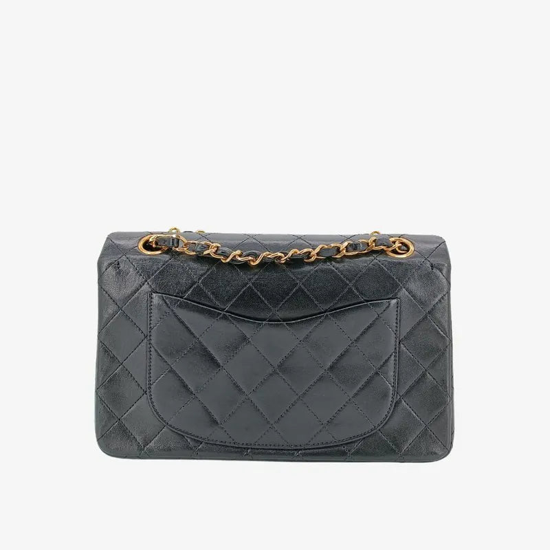 ra893-chanel-vintage-black-lambskin-23cm-classic-flap-bag