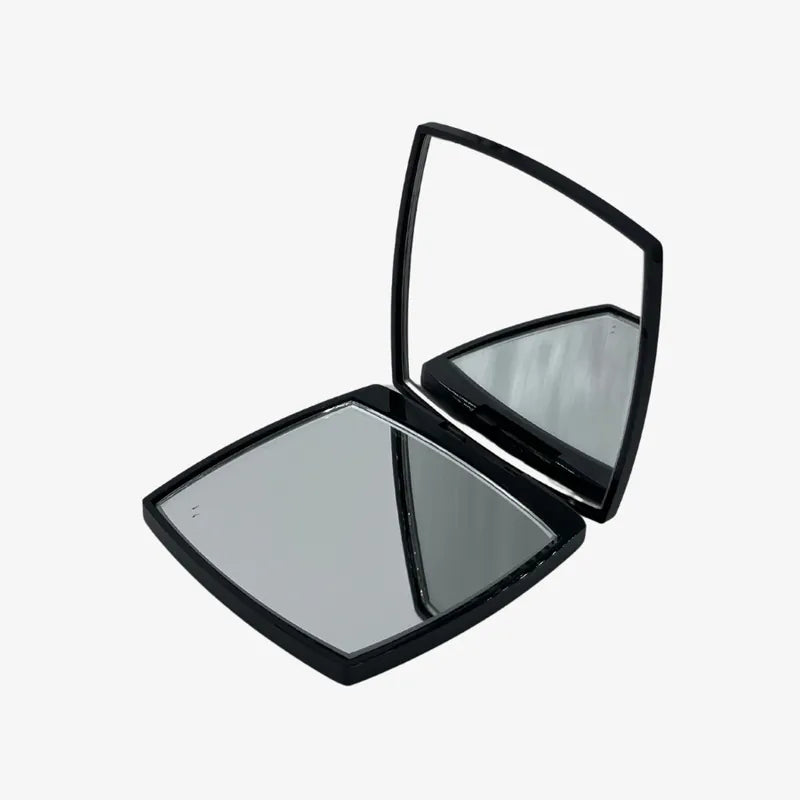 re150-chanel-black-double-facettes-mirror