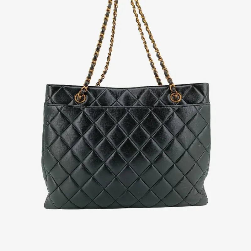 jt064-chanel-vintage-black-lambskin-quilted-tote-bag