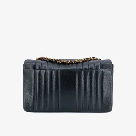 ra649-chanel-vintage-black-lambskin-vertical-flap-bag