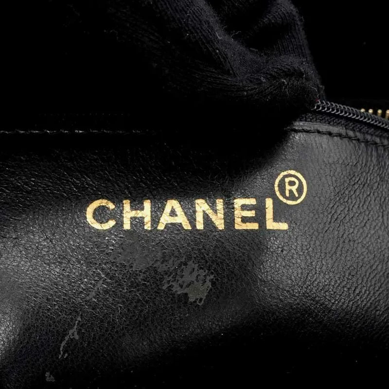 c183-chanel-vintage-black-suede-quilted-tote-bag