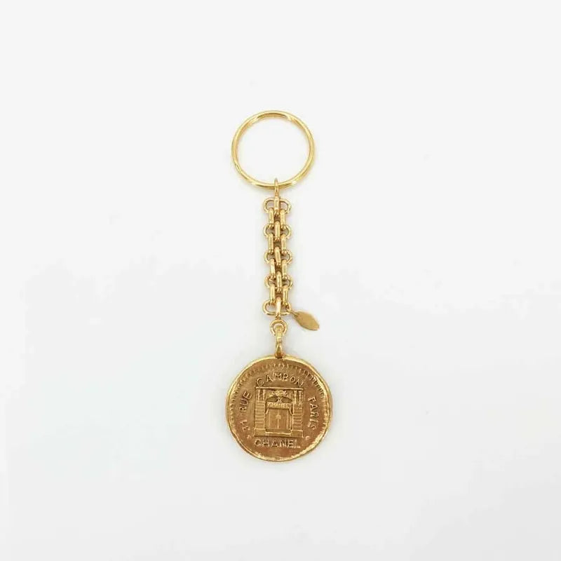 jr505-chanel-gold-key-ring