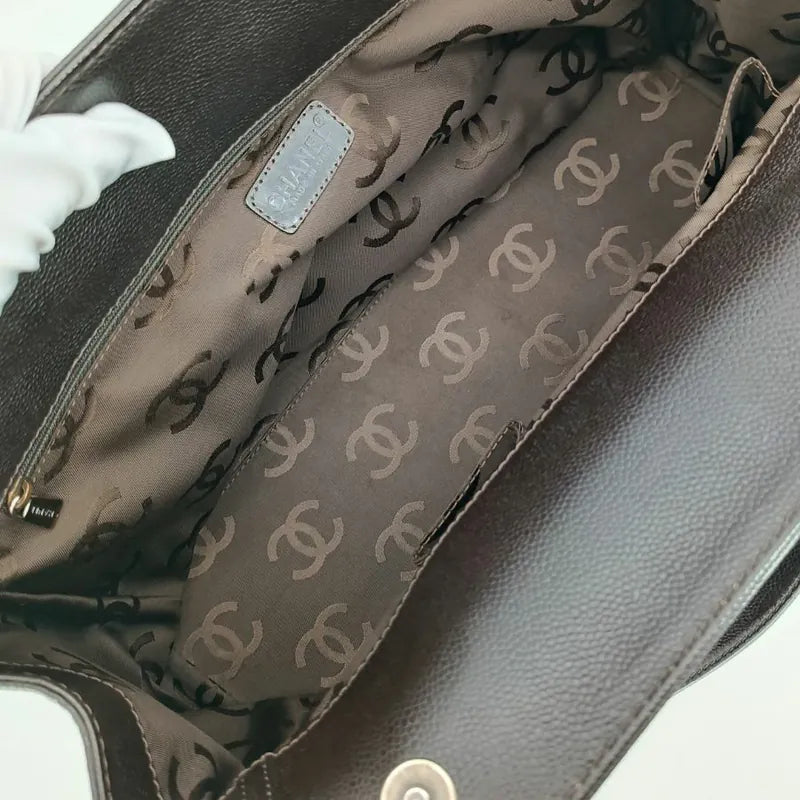 ra829-chanel-vintage-dark-brown-caviar-leather-executive-tote-bag