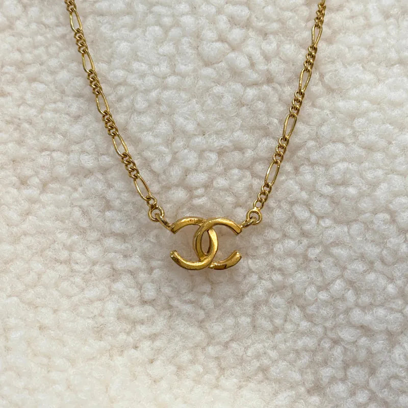 jx875-chanel-vintage-gold-plated-cc-pendant-chain-necklace
