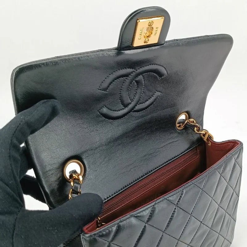 jt153-chanel-vintage-black-lambskin-20cm-mini-square-flap-bag