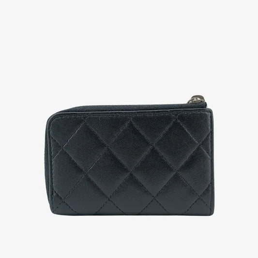 rb522-chanel-black-lambskin-classic-zipped-key-holder-case