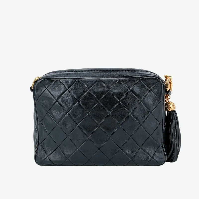 rb605-chanel-vintage-black-lambskin-gold-chain-camera-bag