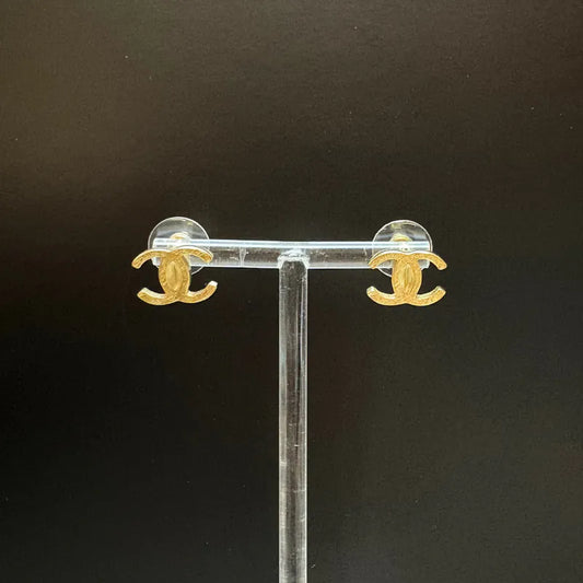 RE361 - CHANEL Vintage CC Logo Gold Earrings