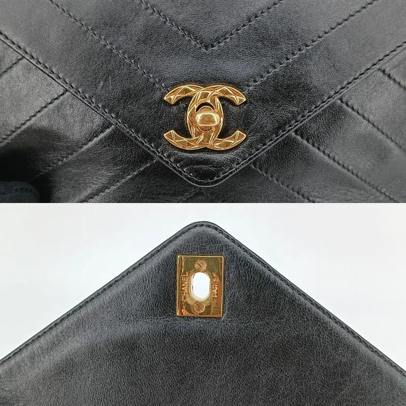c352-chanel-vintage-black-lambskin-gold-chain-camera-bag