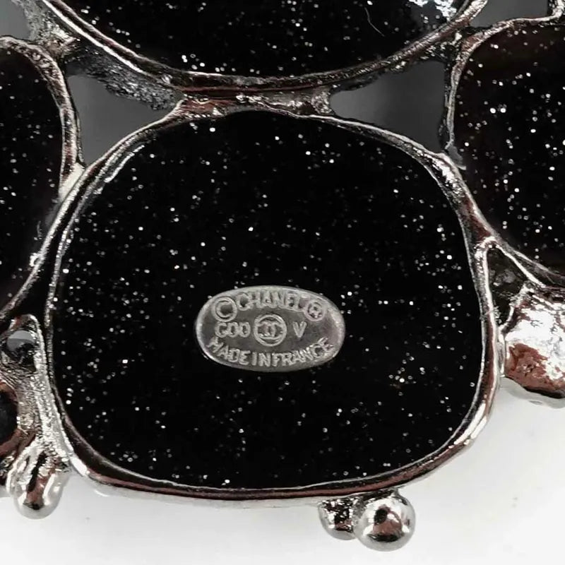 jq607-chanel-vintage-black-brooch