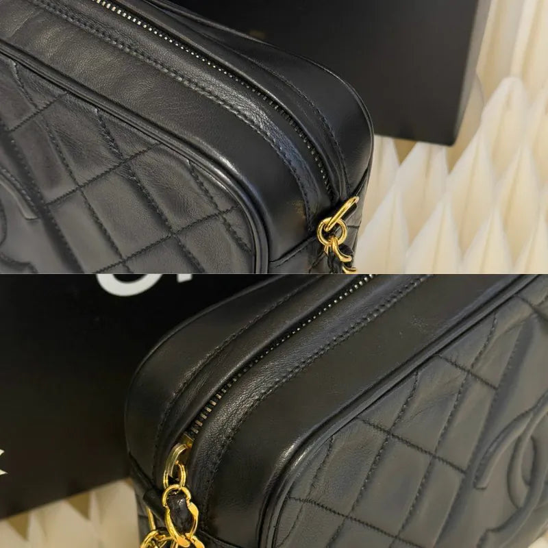 jw393-chanel-vintage-black-lambskin-tassel-camera-bag