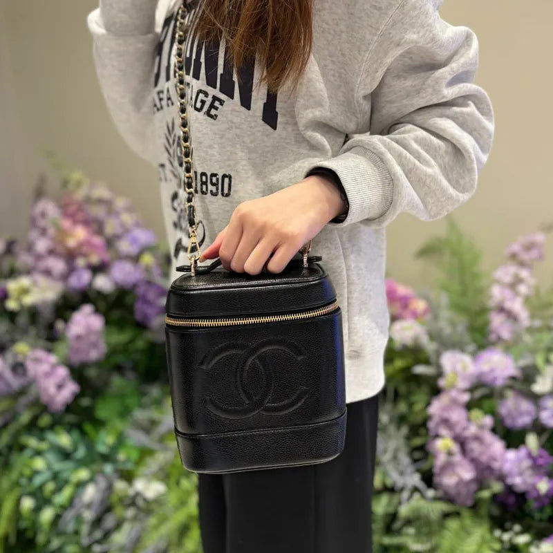 jah199-chanel-vintage-black-caviar-leather-cosmetic-bag