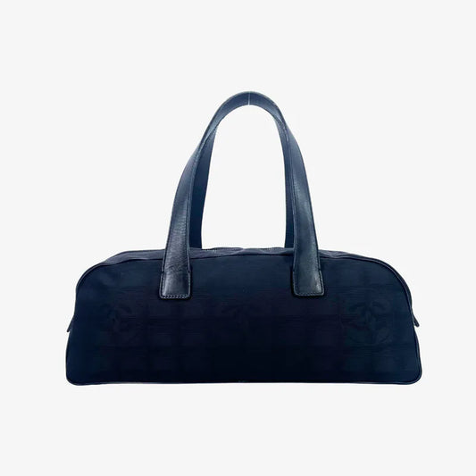jy365-chanel-vintage-black-nylon-handbag