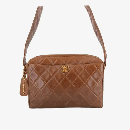 rb462-chanel-vintage-brown-lambskin-camera-bag