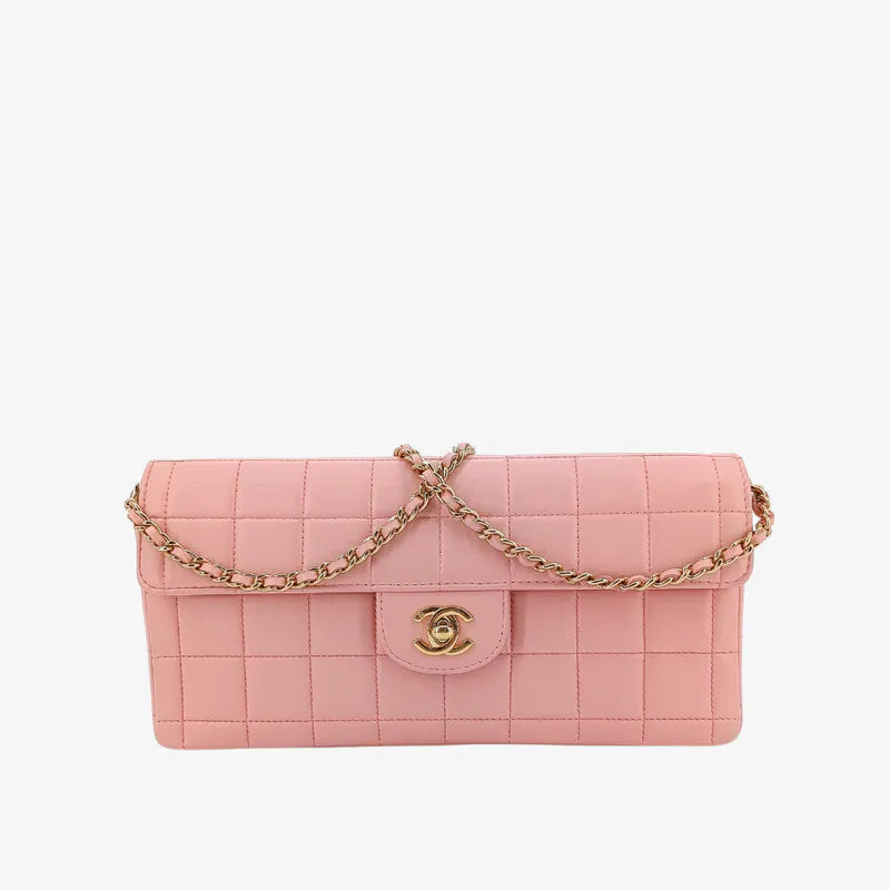 JW001 CHANEL Vintage Pink Lambskin Chocolate Bar Flap Bag