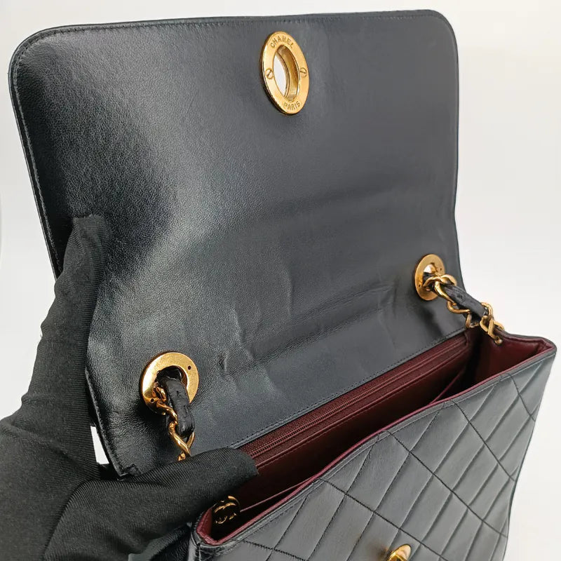c499-chanel-vintage-black-lambskin-big-cc-flap-bag