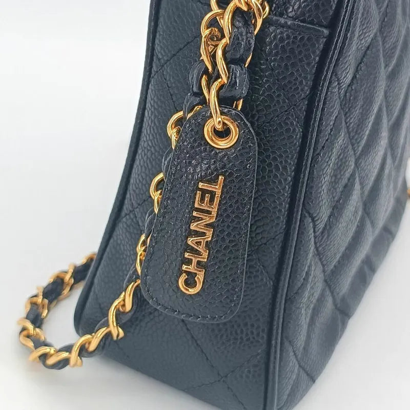 ra209-chanel-vintage-black-caviar-leather-quilted-camera-bag
