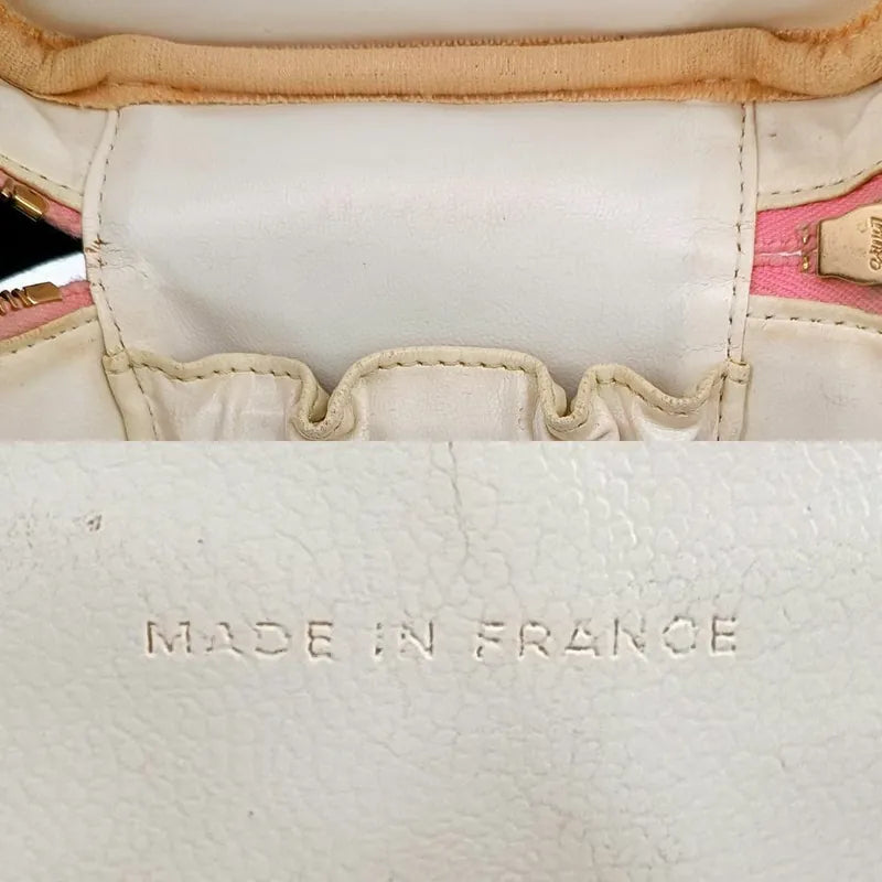 jt491-chanel-vintage-pink-caviar-leather-cosmetic-bag