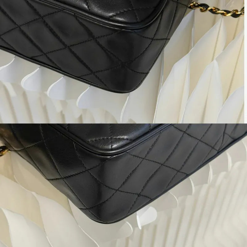 jw393-chanel-vintage-black-lambskin-tassel-camera-bag