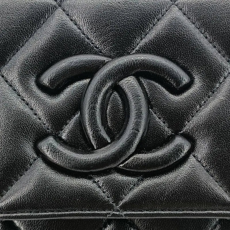 rb213-chanel-vintage-black-lambskin-quilted-flap-bag