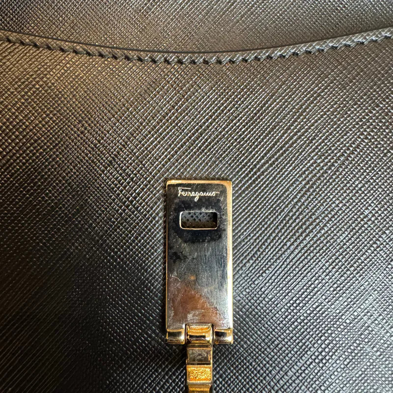 jy308-salvatore-ferragamo-black-leather-gancini-mini-bag