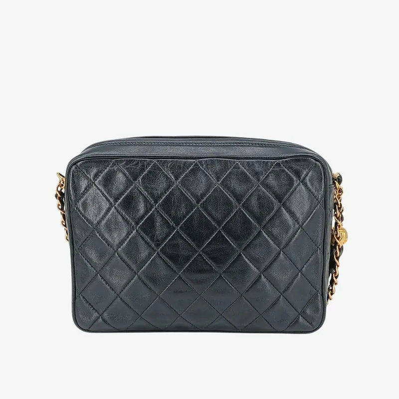 c354-chanel-vintage-black-lambskin-tassel-camera-bag