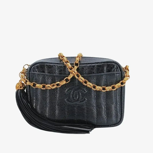 c389-chanel-vintage-black-lizard-skin-tassel-camera-bag