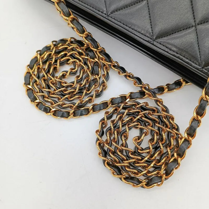 rb197-chanel-vintage-black-lambskin-sun-flower-charm-tote-bag