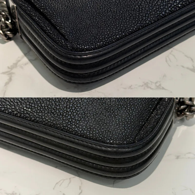 c539-chanel-boy-black-stingray-leather-shoulder-bag