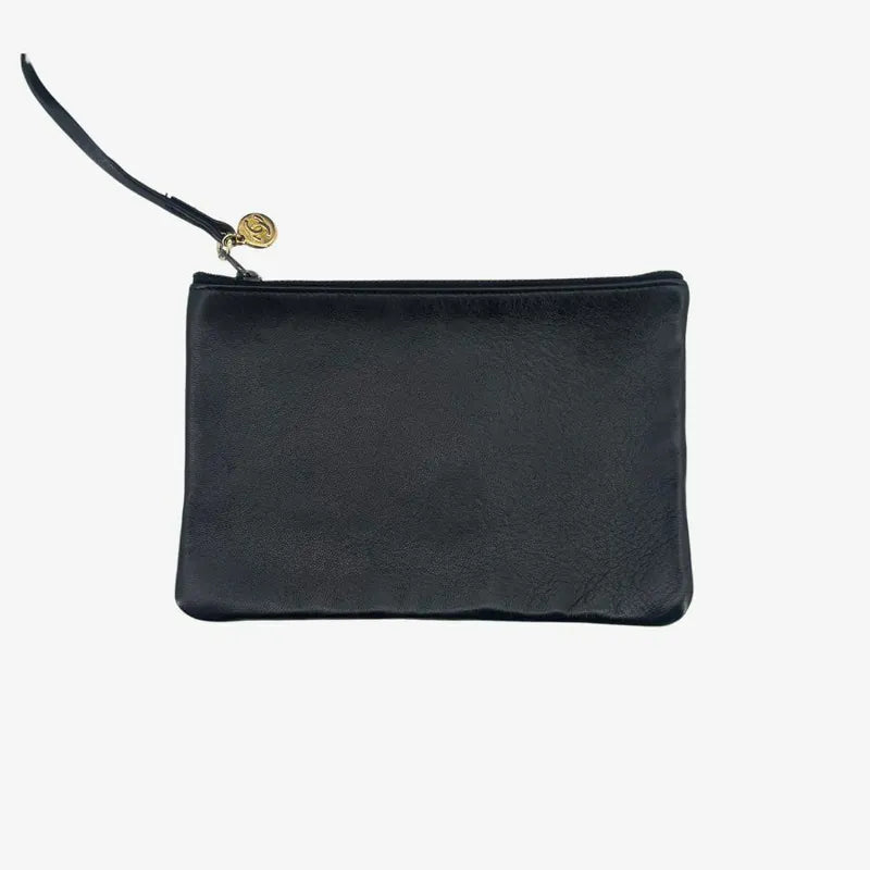 jw573-chanel-vintage-black-lambskin-bucket-bag