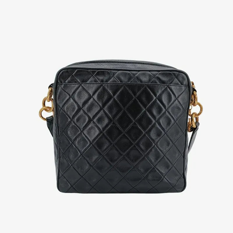 rb052-chanel-vintage-black-lambskin-quilted-camera-bag