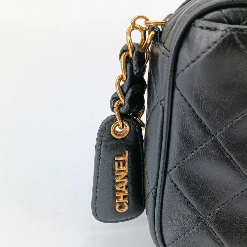 rb497-chanel-vintage-black-lambskin-quilted-camera-bag