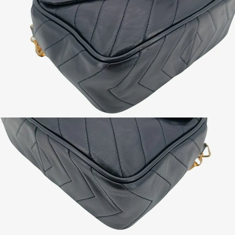 ju694-chanel-vintage-navy-lambskin-gold-chain-chevron-camera-bag