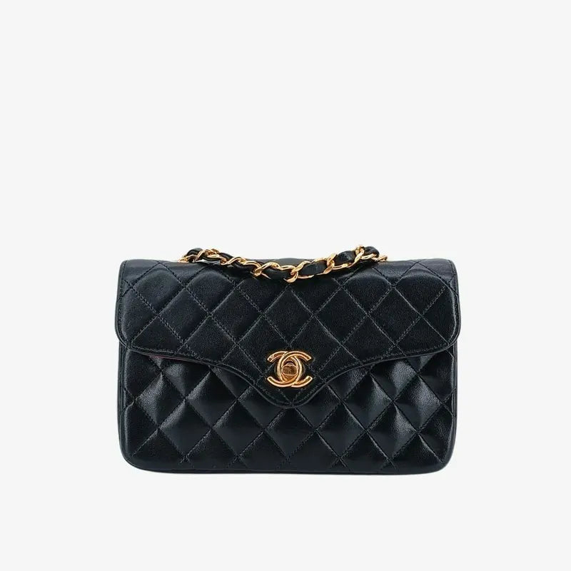 jt732-chanel-vintage-black-lambskin-flap-bag