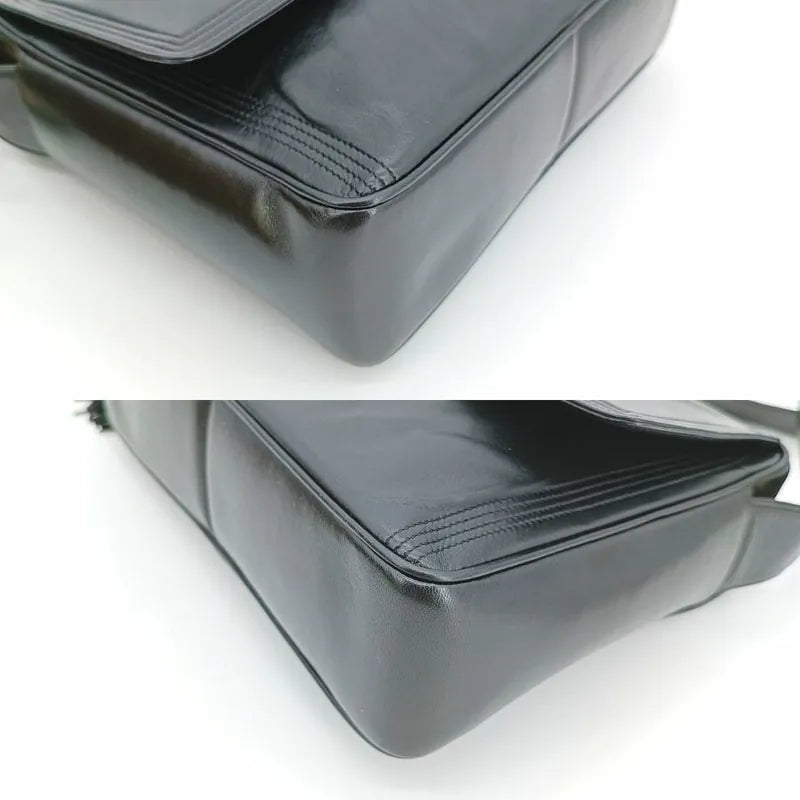 jr611-chanel-vintage-black-lambskin-camera-bag
