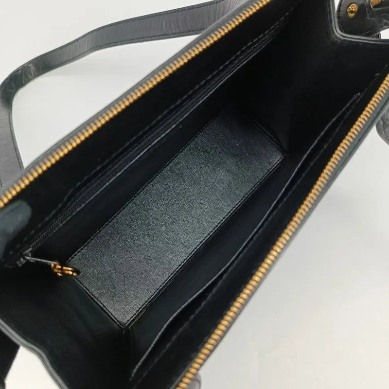 jah85-chanel-vintage-black-lambskin-embroidered-logo-tote-bag