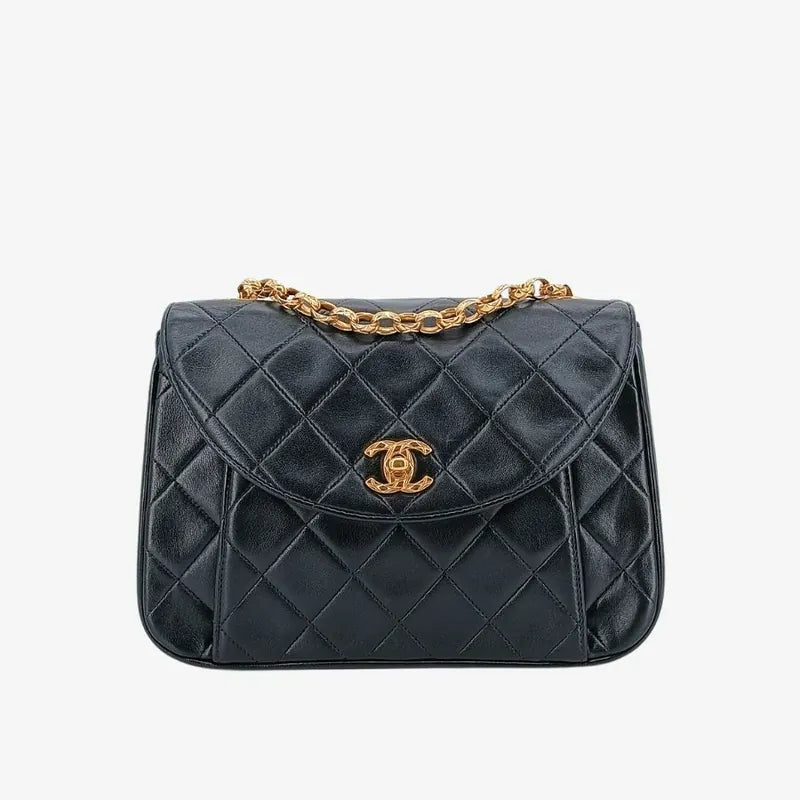 c406-chanel-vintage-black-lambskin-gold-chain-flap-bag
