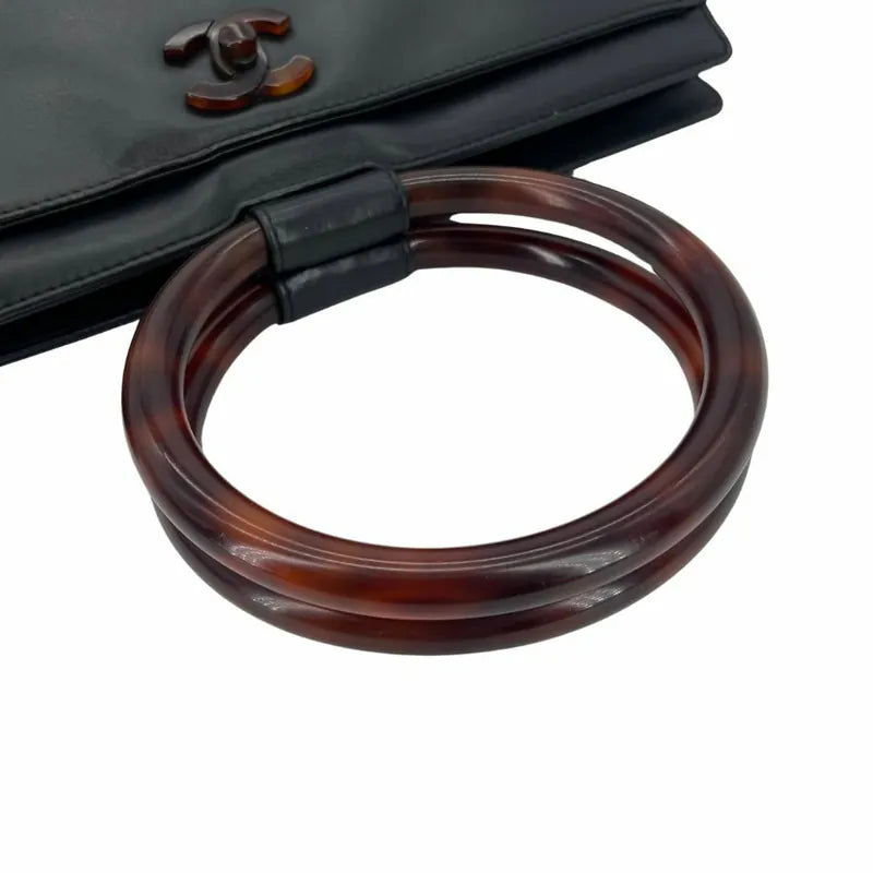 jw709-chanel-vintage-black-lambskin-tortoiseshell-handbag
