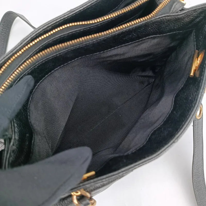 ra046-chanel-vintage-black-caviar-leather-tote-bag