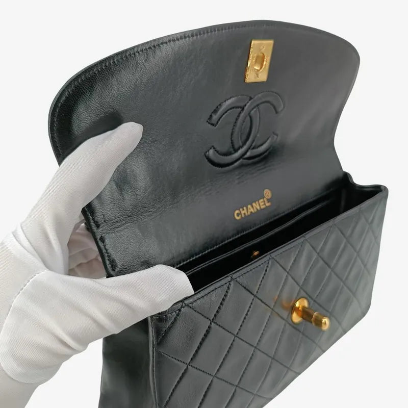 jt887-chanel-vintage-black-lambskin-flap-bag