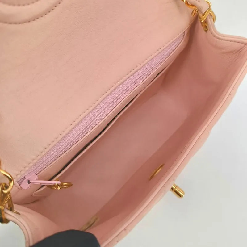 c372-chanel-vintage-pink-lambskin-17cm-mini-square-flap-bag